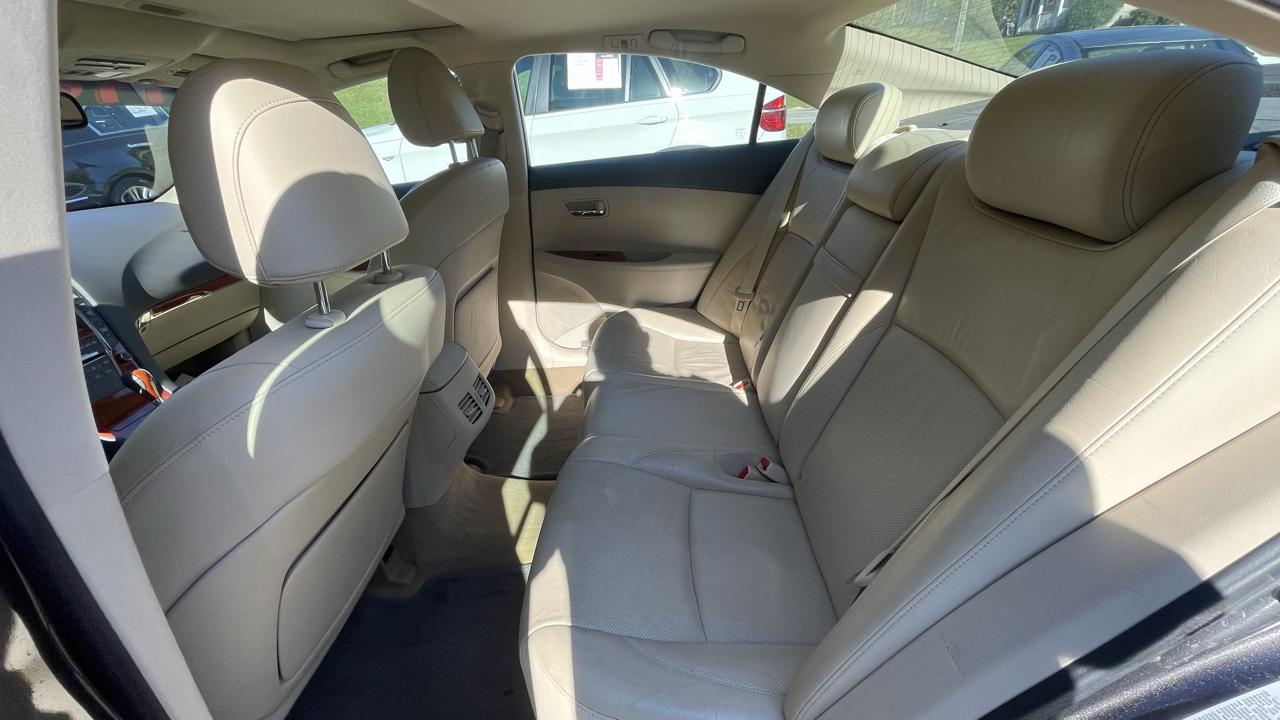 Lexus ES 350 Sedan 2010