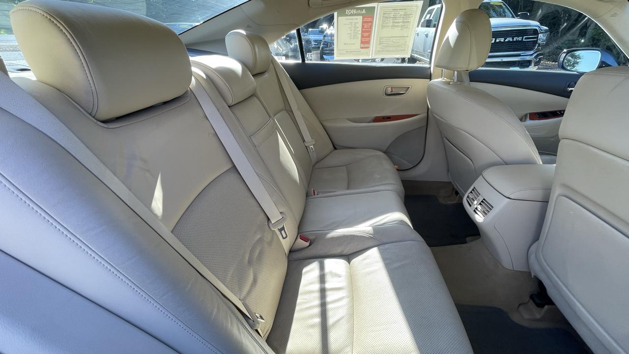 Lexus ES 350 Sedan 2010