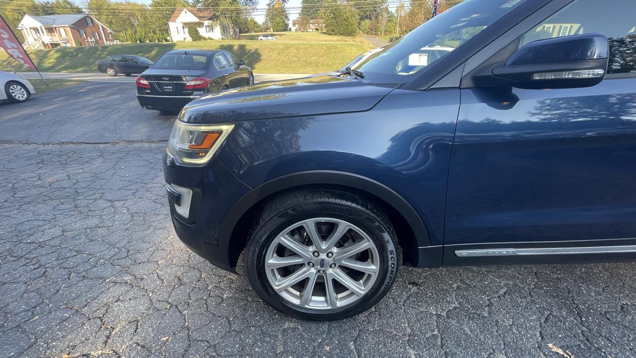 Ford Explorer Limited 4WD 2017