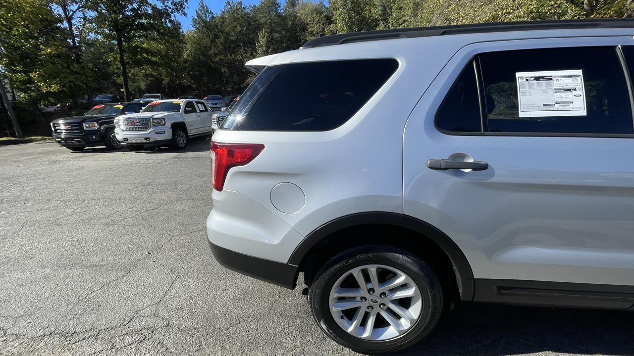 Ford Explorer Base 4WD 2017