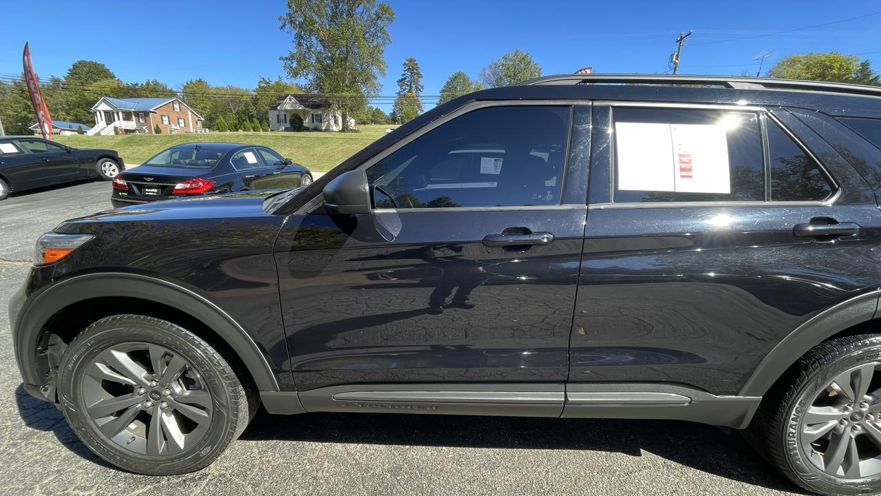 Ford Explorer XLT AWD 2021