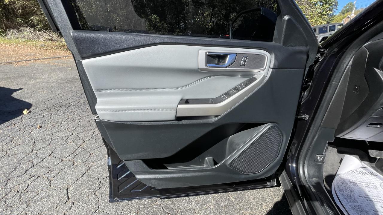 Ford Explorer XLT AWD 2021