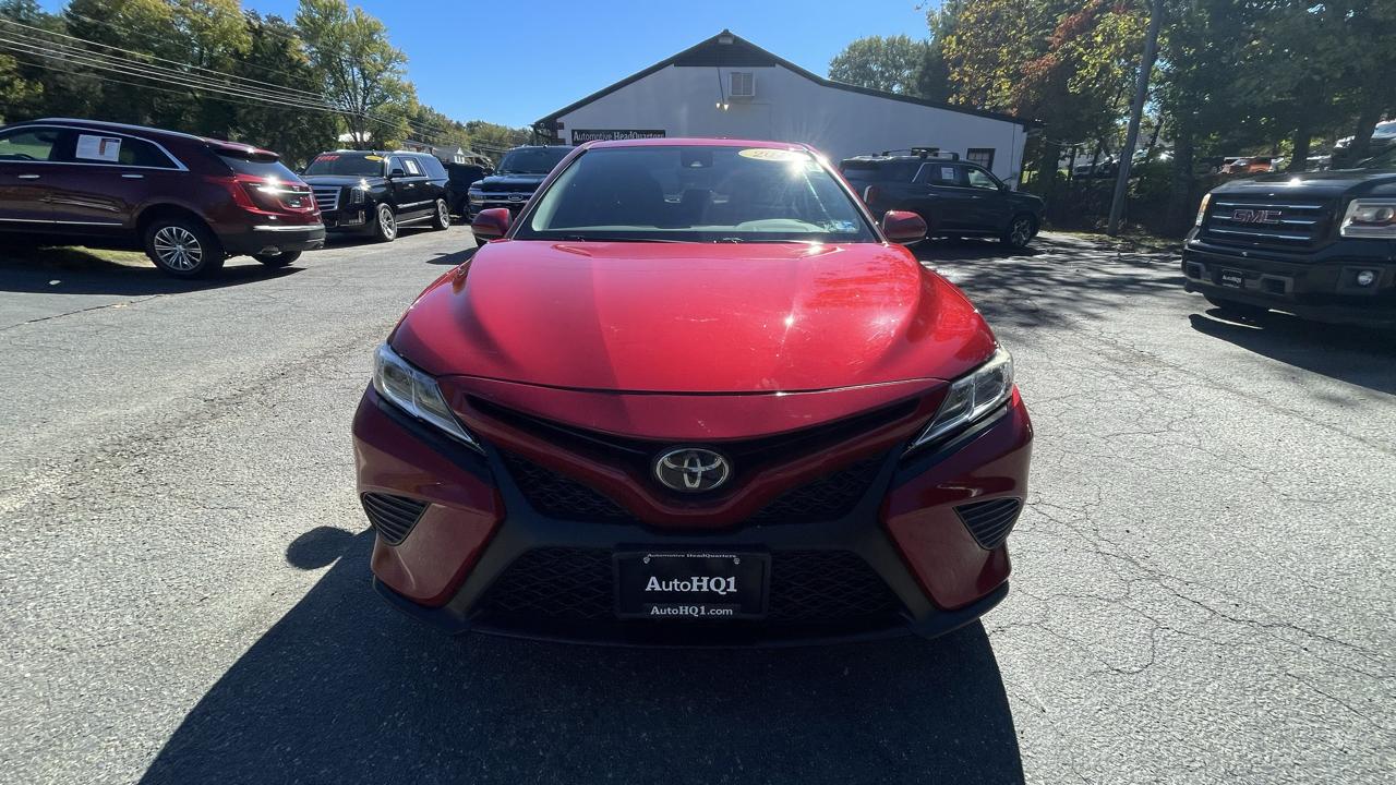 Toyota Camry SE 2019