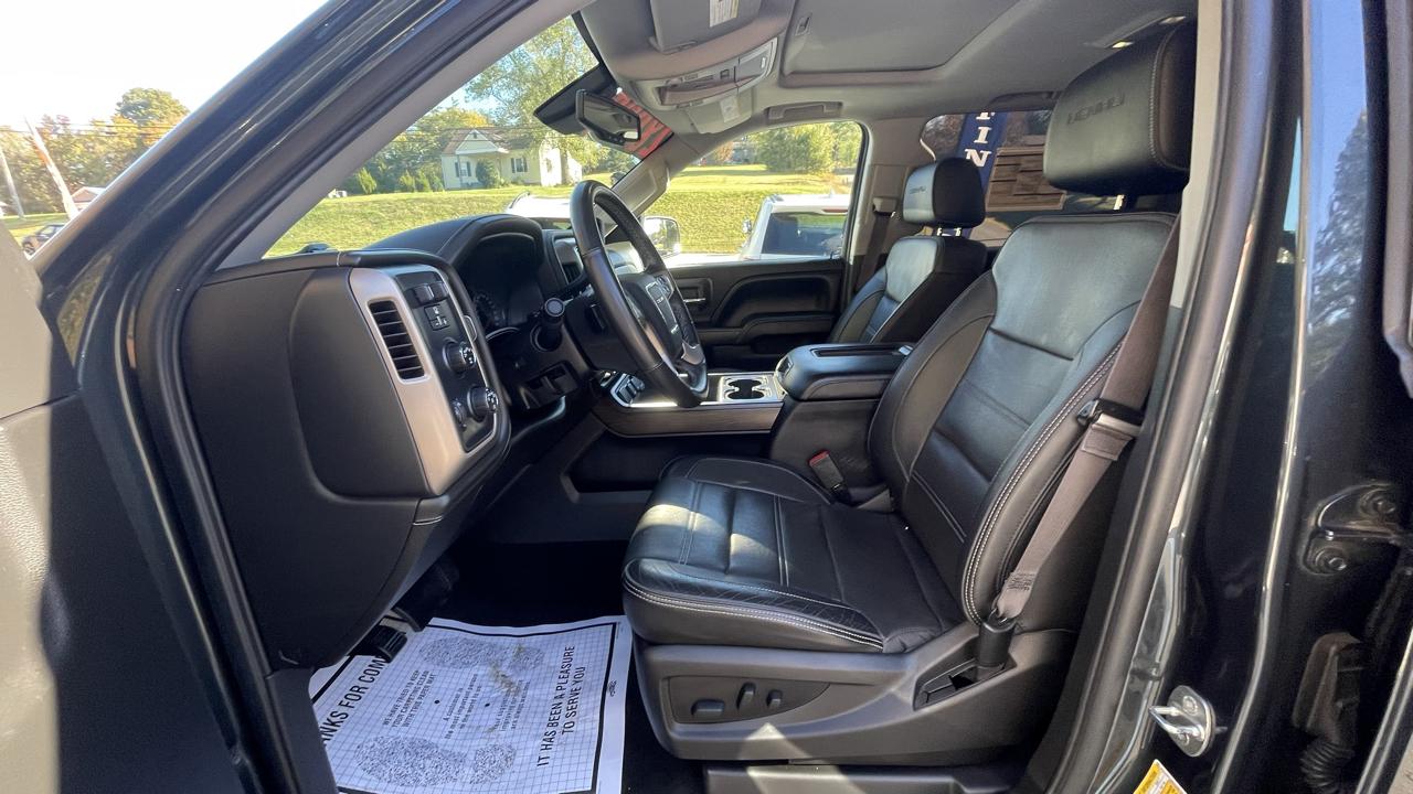 GMC Sierra 1500 Denali Crew Cab Long Box 4WD 2017
