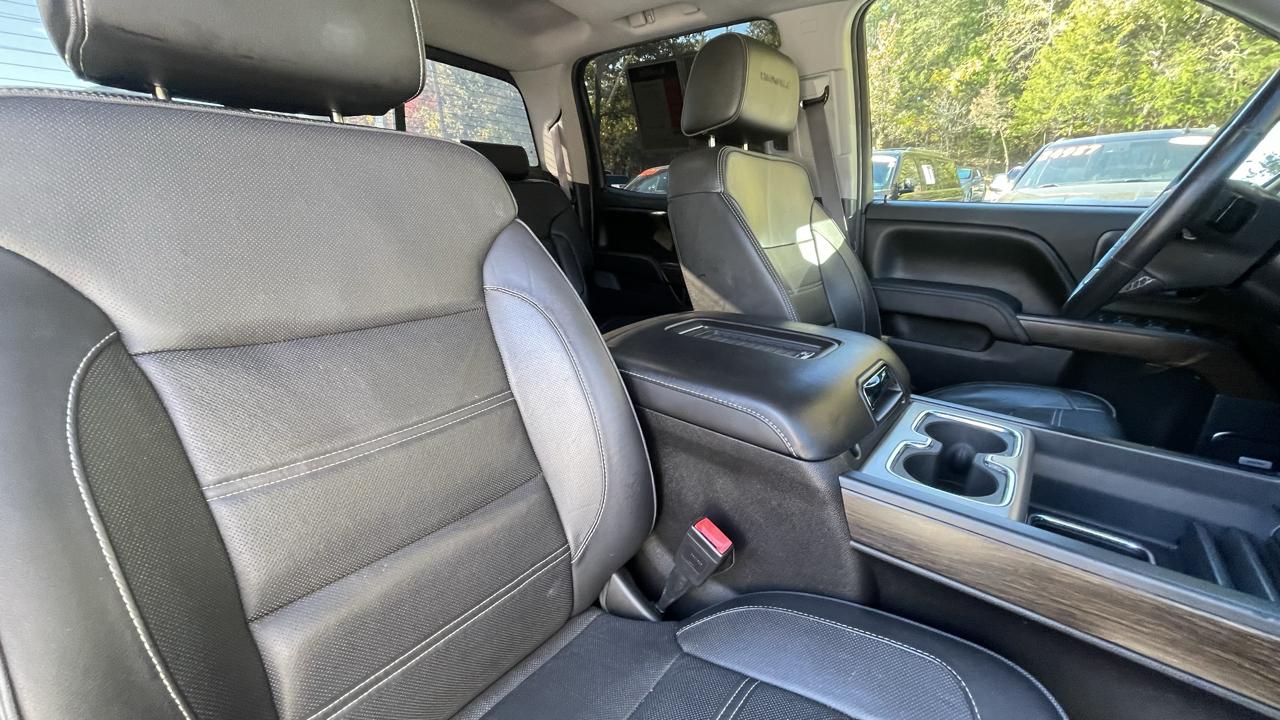 GMC Sierra 1500 Denali Crew Cab Long Box 4WD 2017