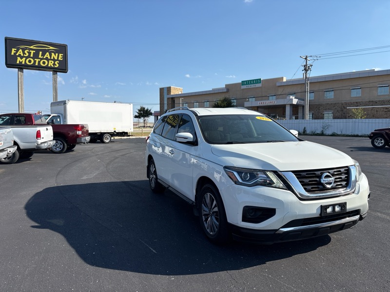 Nissan Pathfinder S 2020