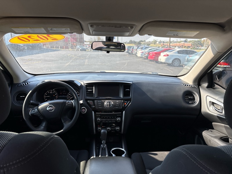 Nissan Pathfinder S 2020