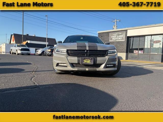 Gray 2017 Dodge Charger SXT RWD Sedan Rear-Wheel Drive