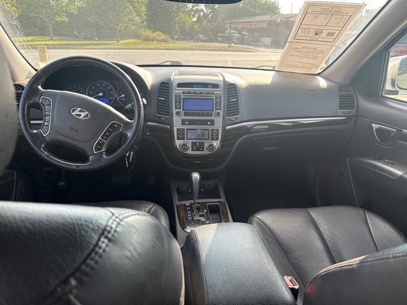 2011 Hyundai Santa Fe Limited - Photo 10