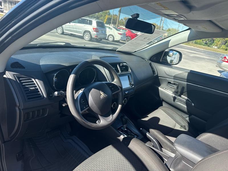 Mitsubishi Outlander Sport 2.0 ES 5M 2019 Mitsubishi Outlander Sport 2.0 ES 5M 2019