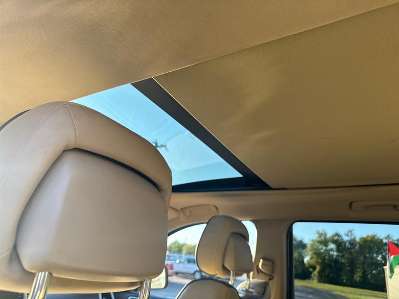 Jeep Grand Cherokee Overland 4WD 2011