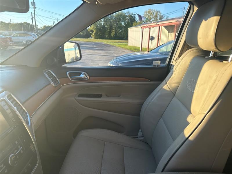 Jeep Grand Cherokee Overland 4WD 2011