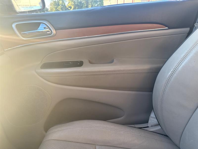 Jeep Grand Cherokee Overland 4WD 2011