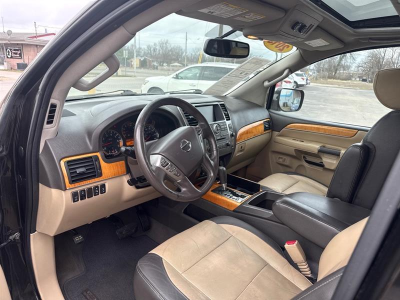 Nissan Armada Platinum 4WD 2013