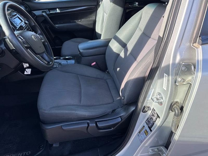 Kia Sorento LX 2WD 2013