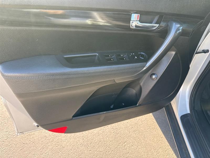 Kia Sorento LX 2WD 2013