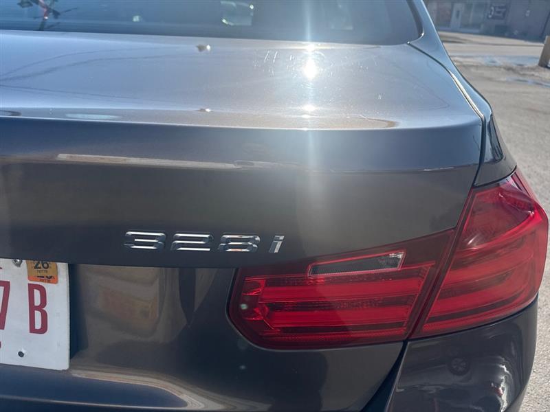 BMW 3-Series 328i Sedan 2014
