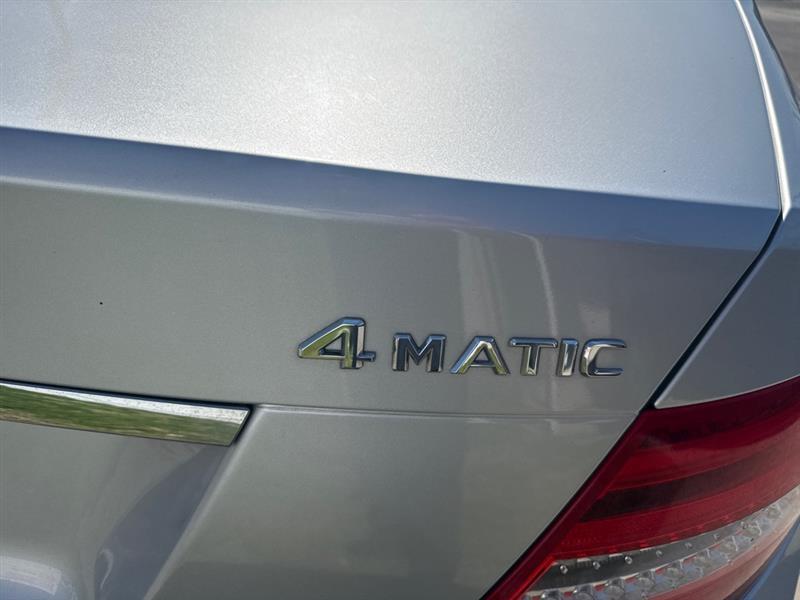 Mercedes-Benz C-Class C300 4MATIC Sport Sedan 2012