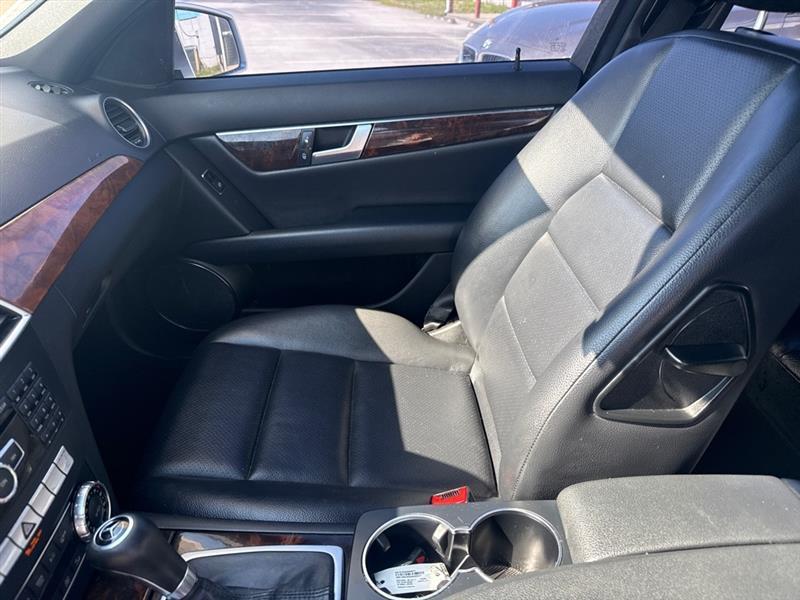 Mercedes-Benz C-Class C300 4MATIC Sport Sedan 2012