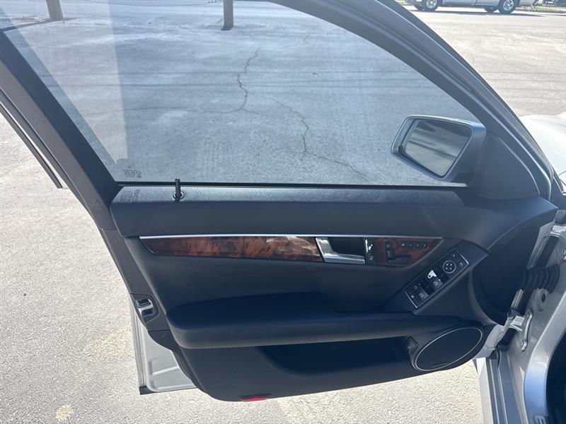 Mercedes-Benz C-Class C300 4MATIC Sport Sedan 2012