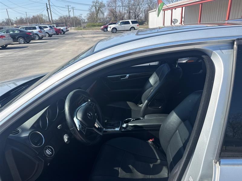 Mercedes-Benz C-Class C300 4MATIC Sport Sedan 2012