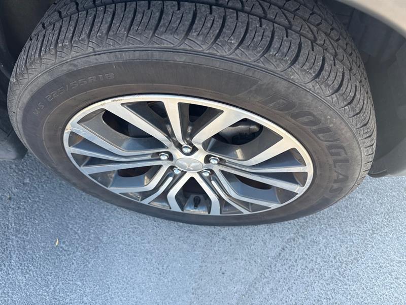 Mitsubishi Outlander Sport  2019