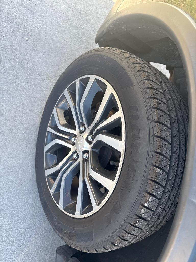 Mitsubishi Outlander Sport  2019