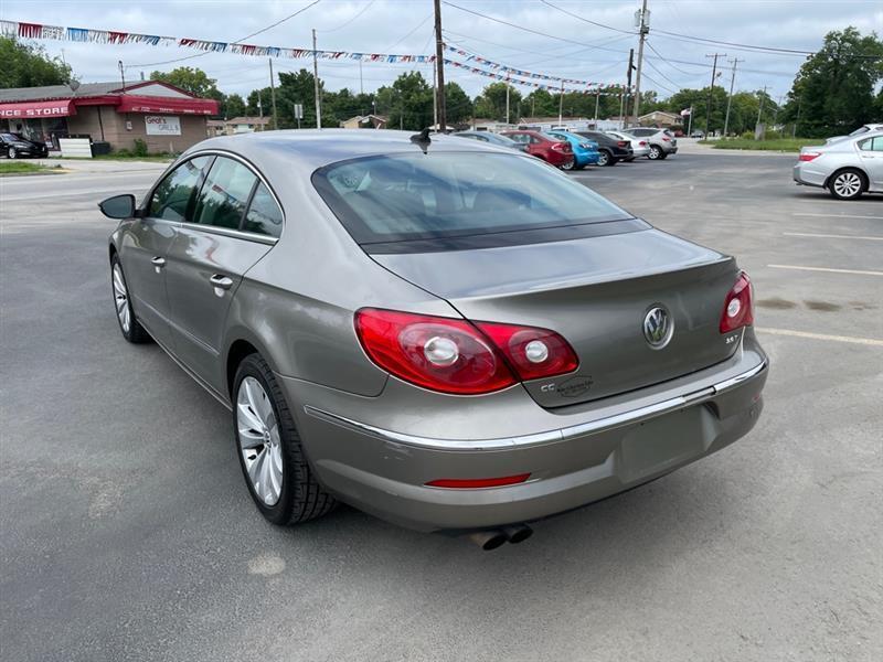 Volkswagen CC Sport PZEV 2011