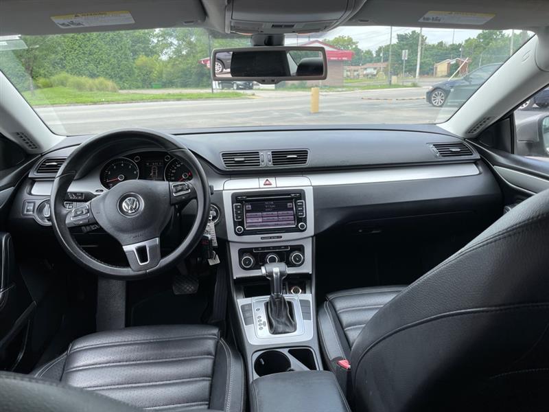 Volkswagen CC Sport PZEV 2011