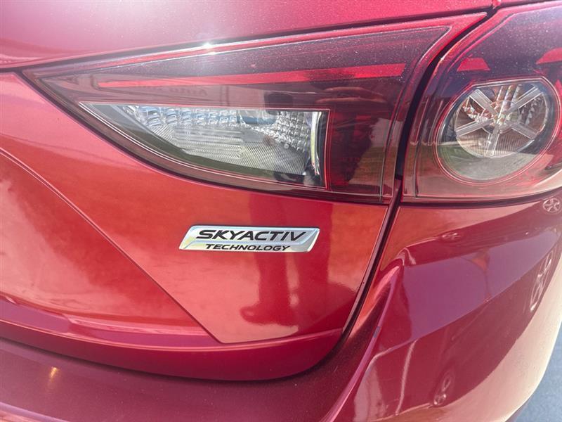 Mazda MAZDA3 i Sport MT 5-Door 2015