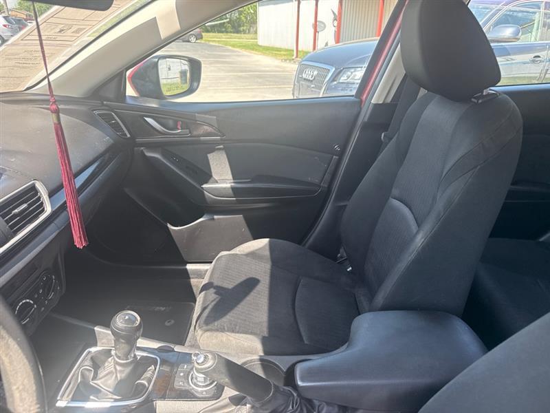 Mazda MAZDA3 i Sport MT 5-Door 2015
