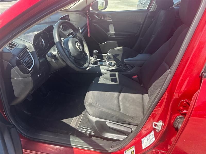 Mazda MAZDA3 i Sport MT 5-Door 2015