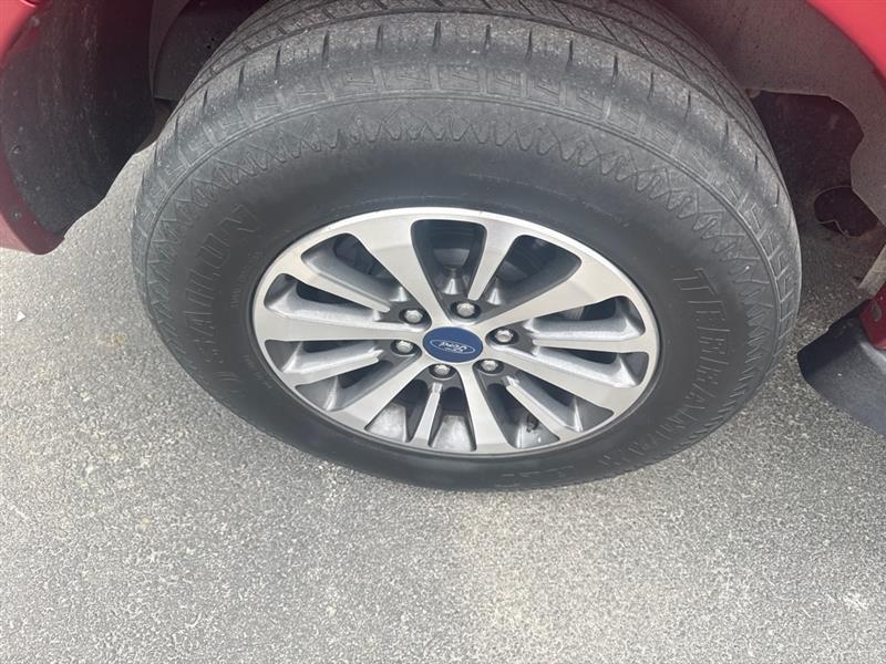 Ford Expedition XLT 4WD 2017