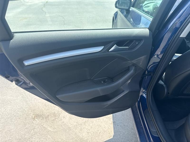 Audi A3 1.8T Premium FWD S tronic 2015