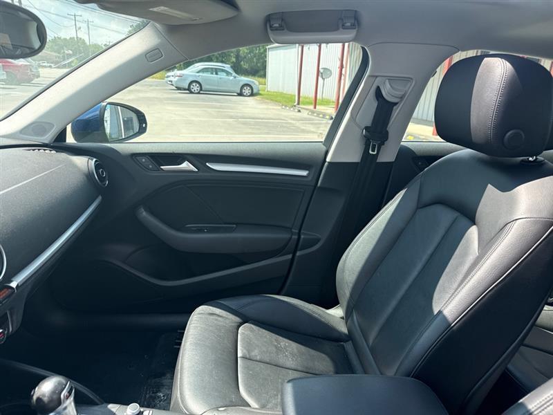 Audi A3 1.8T Premium FWD S tronic 2015