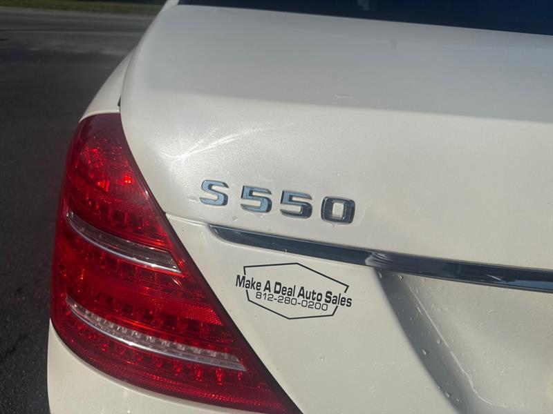 Mercedes-Benz S-Class S550 4-MATIC 2011