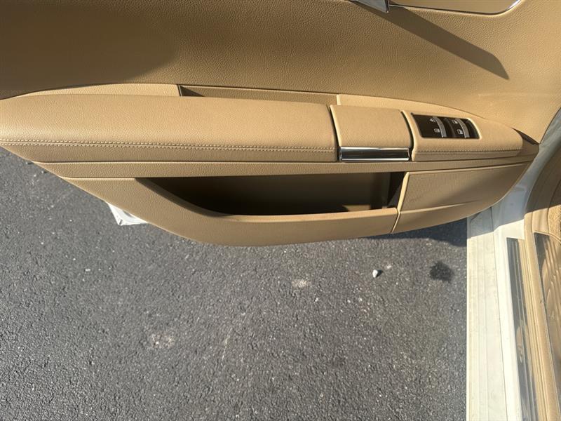 Mercedes-Benz S-Class S550 4-MATIC 2011
