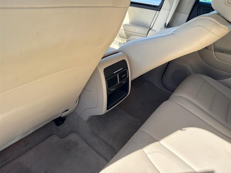 Volkswagen Touareg VR6 Lux 2014