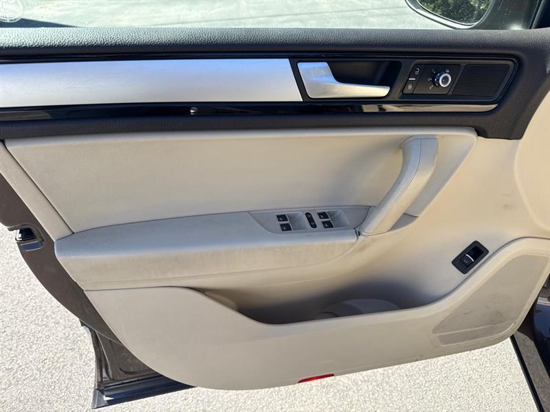 Volkswagen Touareg VR6 Lux 2014