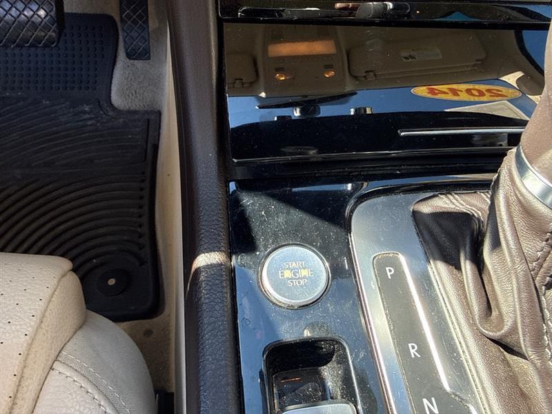 Volkswagen Touareg VR6 Lux 2014