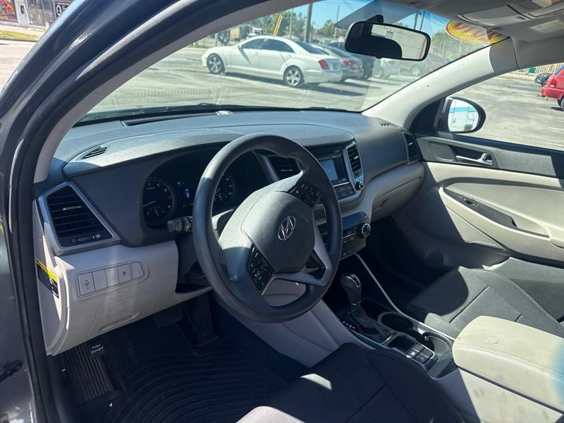 Hyundai Tucson SE w/Popular Package 2016