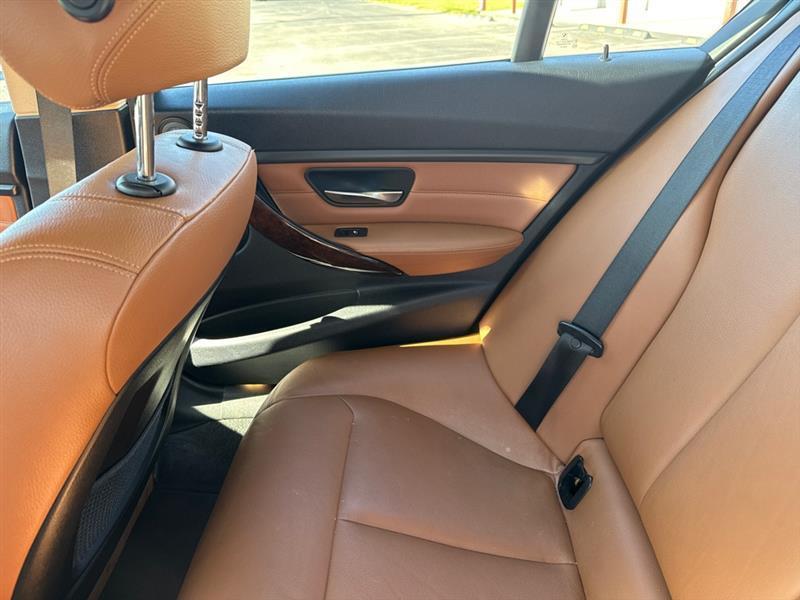 BMW 3-Series 328i xDrive Sedan 2014