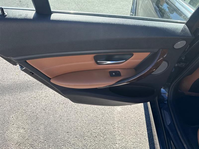 BMW 3-Series 328i xDrive Sedan 2014