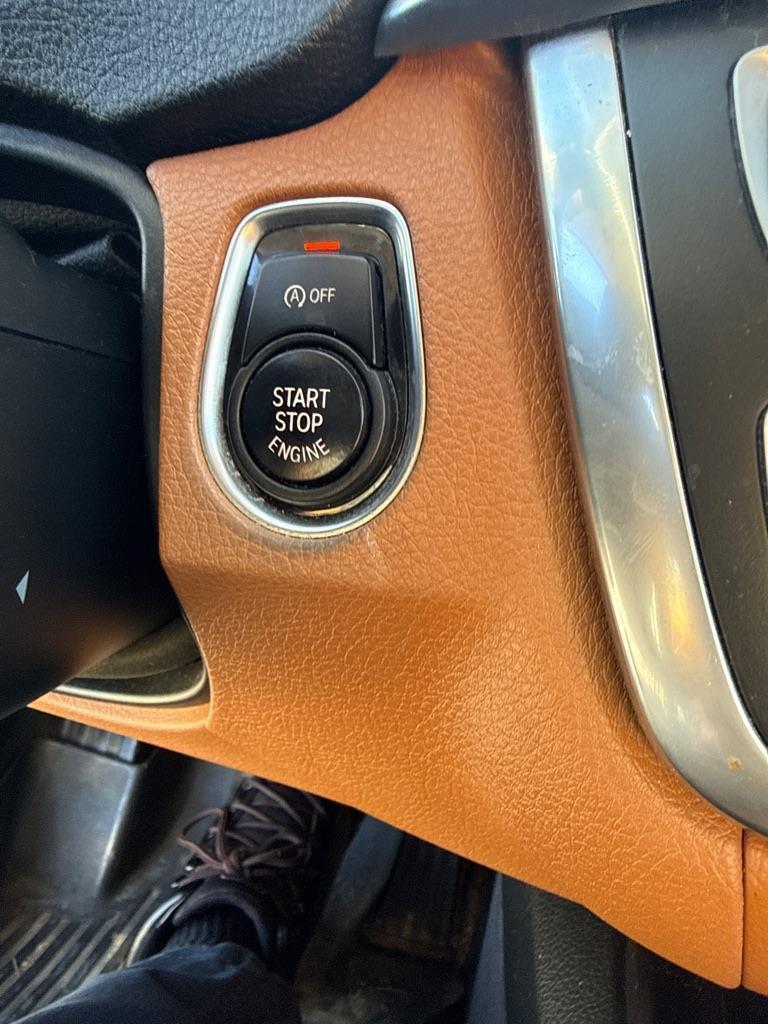 BMW 3-Series 328i xDrive Sedan 2014