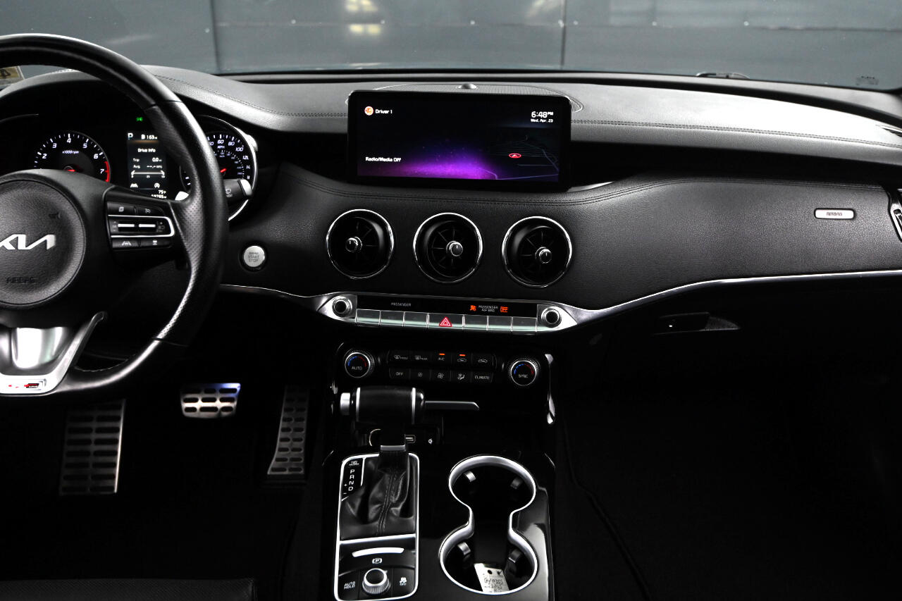 Kia Stinger GT-Line AWD 2022 Kia Stinger GT-Line AWD 2022