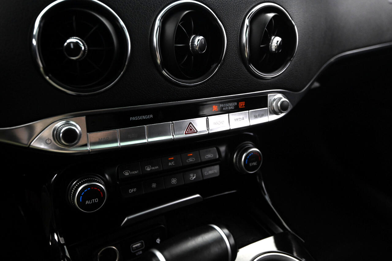 Kia Stinger GT-Line AWD 2022 Kia Stinger GT-Line AWD 2022