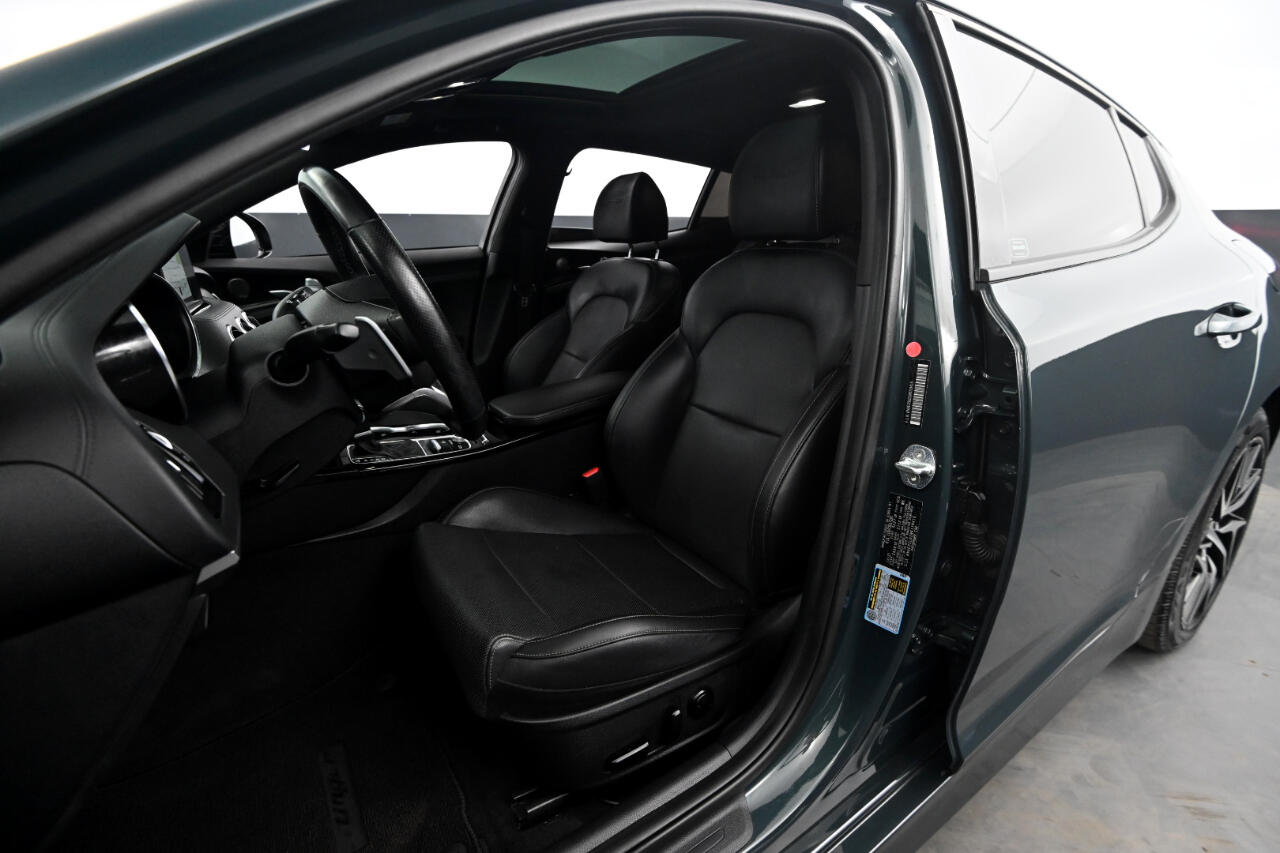 Kia Stinger GT-Line AWD 2022 Kia Stinger GT-Line AWD 2022