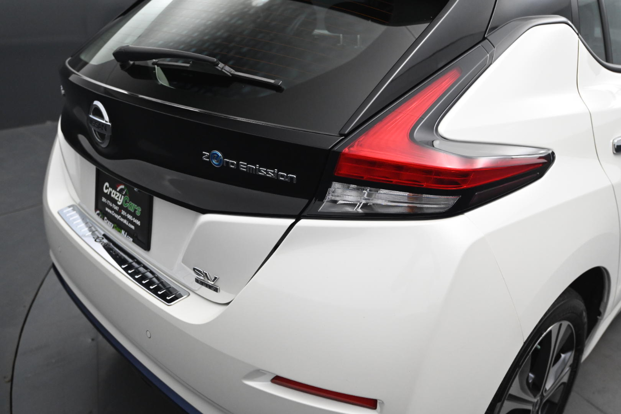 Nissan Leaf SV PLUS Hatchback 2022