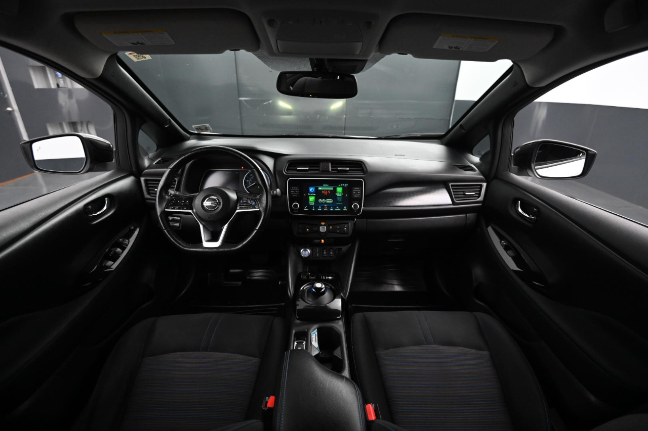 Nissan Leaf SV PLUS Hatchback 2022