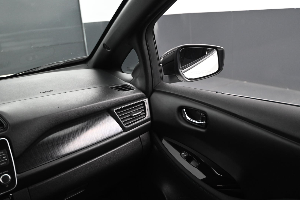 Nissan Leaf SV PLUS Hatchback 2022